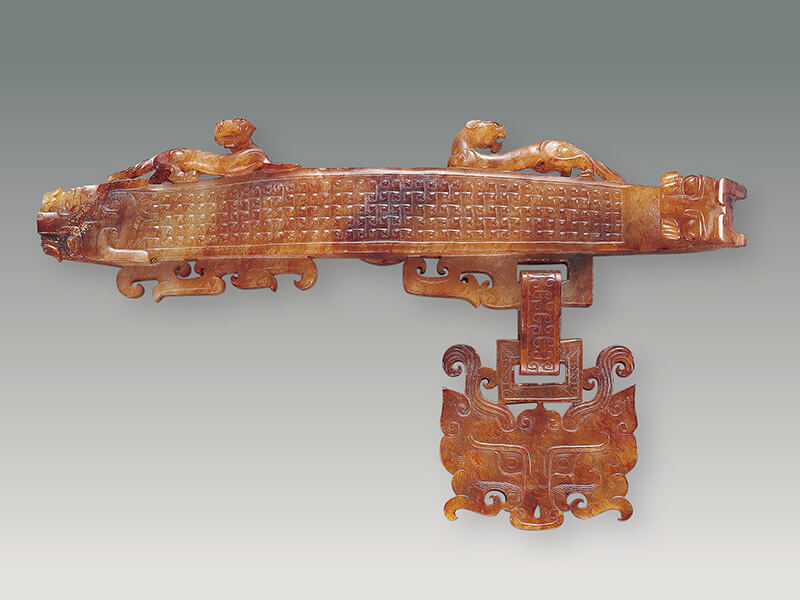 震旦博物館藏+戰(zhàn)國(guó)獸首玉帶鉤